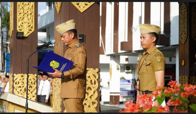 
 Hari Pertama Bertugas, Wali Kota Banjarmasin Ajak ASN Atasi Krisis Sampah