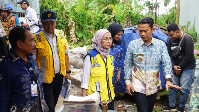 
 Tinjau TPAS Basirih & TPS3R Bersama Dirjen Cipta Karya, Wali Kota Yamin : Pengelolaan Sampah Terpadu Harga Mati
