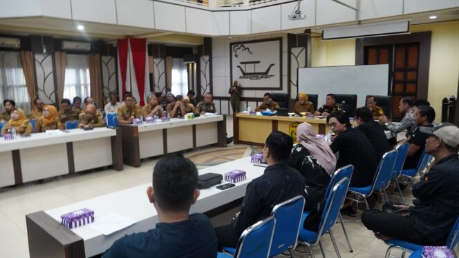 
 Tertibkan Reklame Liar, Pemkot Banjarmasin Beri Ultimatum Para Penyedia