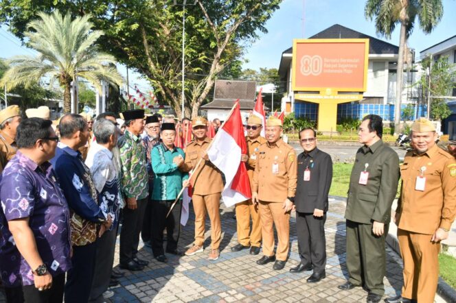 
 Jelang HUT RI ke-80, Wali Kota Yamin Ajak Warga Kibarkan Merah Putih