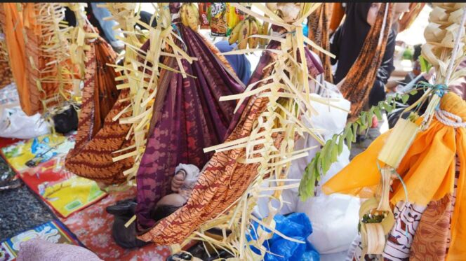 
 Pemko Banjarmasin Gelar Tradisi Baayun Maulid 2025 di Halaman Masjid Sultan Suriansyah