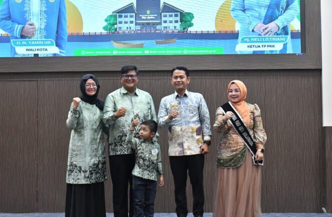 
 Lomba Orang Tua Hebat Semarakkan Harjad ke-499 Banjarmasin