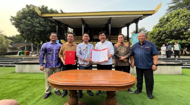 
 Pemko Banjarmasin dan Pemkab Kutai Kartanegara Sepakati Pemanfaatan Lahan untuk Atasi Persoalan Parkir Rumah Kemasan