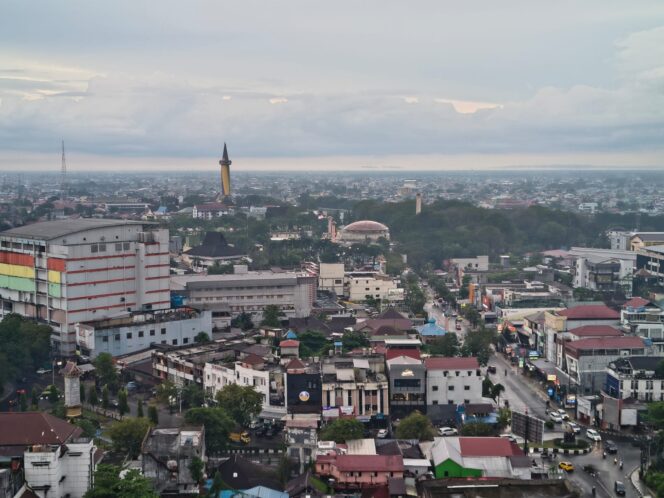 
 Wali Kota Banjarmasin Terbitkan Edaran Ramadan 1447 H: Atur Jam Operasional Rumah Makan Dan Larang THM Beroperasi